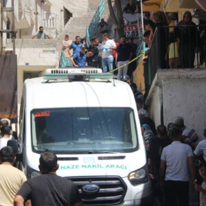 genc evli cift silahla vurulmus bulundu 5 yasindaki cocuklari kayip PJtUBdUa