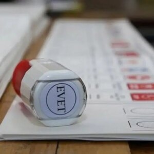 iste 16 secim anketinin ortalamasi chp birinci uc partinin oylari dususte qTscS3wR