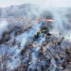 nevsehirdeki ortu yangini kontrol altinda BGczRXEc
