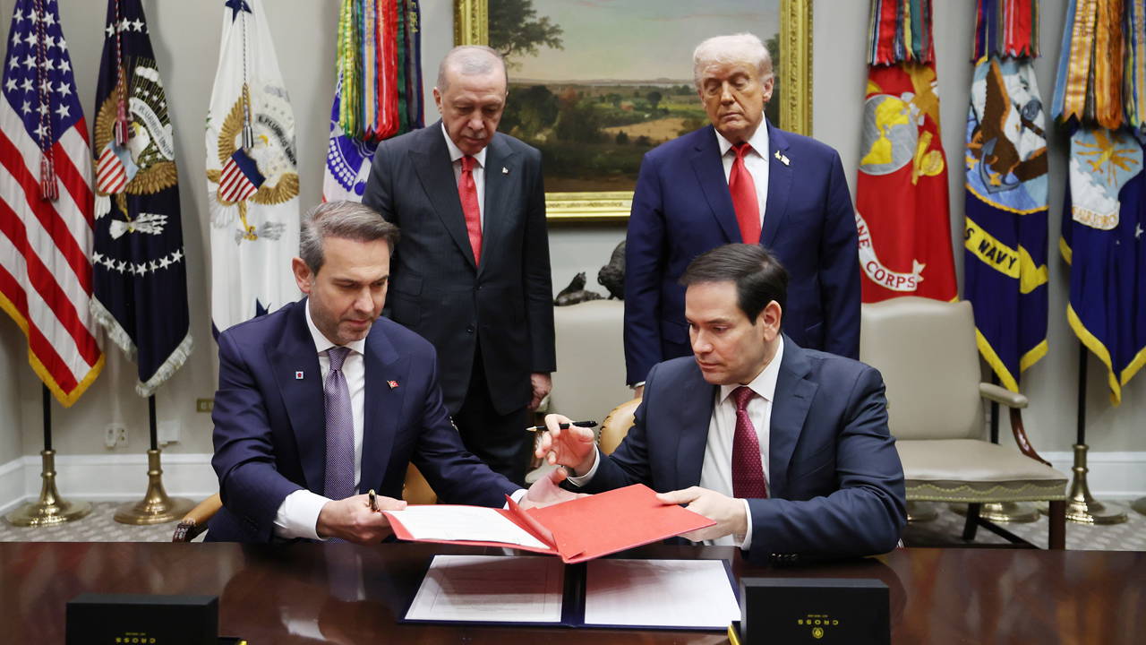 abd ile imzalanan nukleer anlasmaya tepki gosteren chpli yavuzyilmaz ne istediler de verdiniz vZqFvwCK