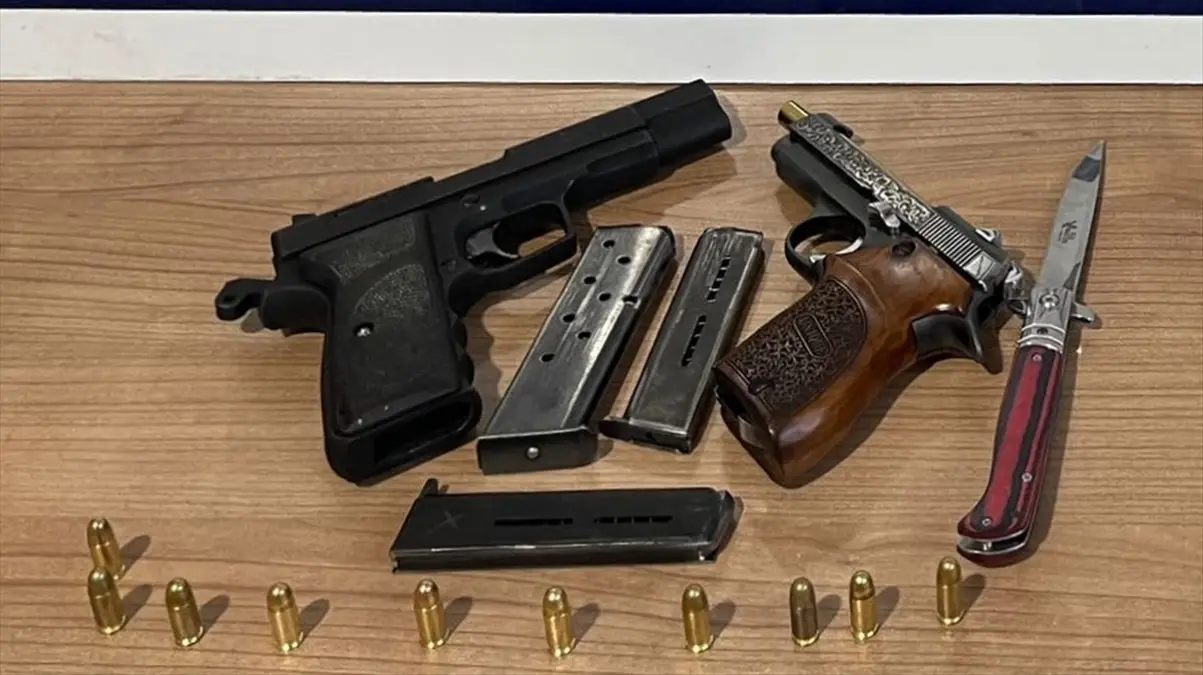 beypazarinda 3 supheli ruhsatsiz silahlarla yakalandi gDwkkpZJ