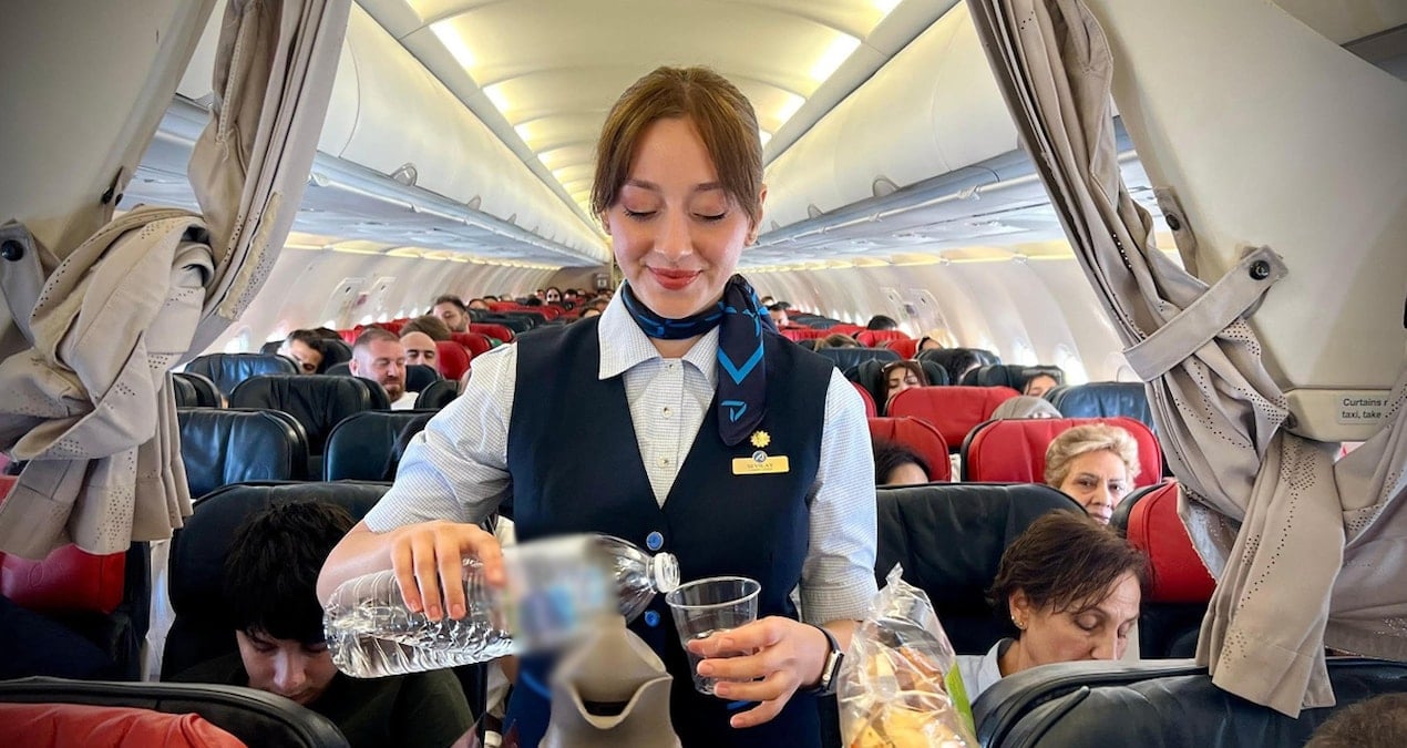 bilet fiyatlari artarken bakan su ikramini hizmet olarak sundu pqF4fi6s