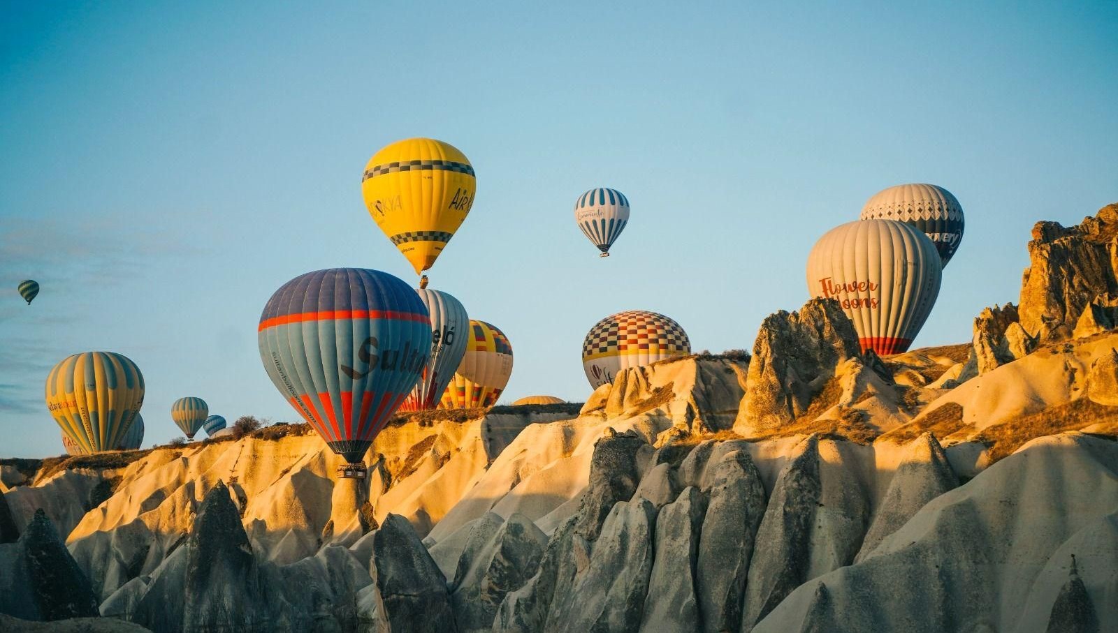 kapadokyada balon turlarina saganak engeli 7McERlBt