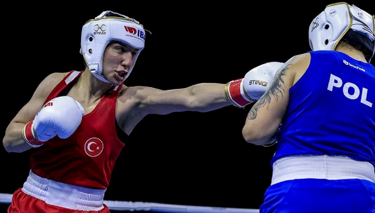 milli boksor sema caliskan ceyrek finalde QjMEcfeM