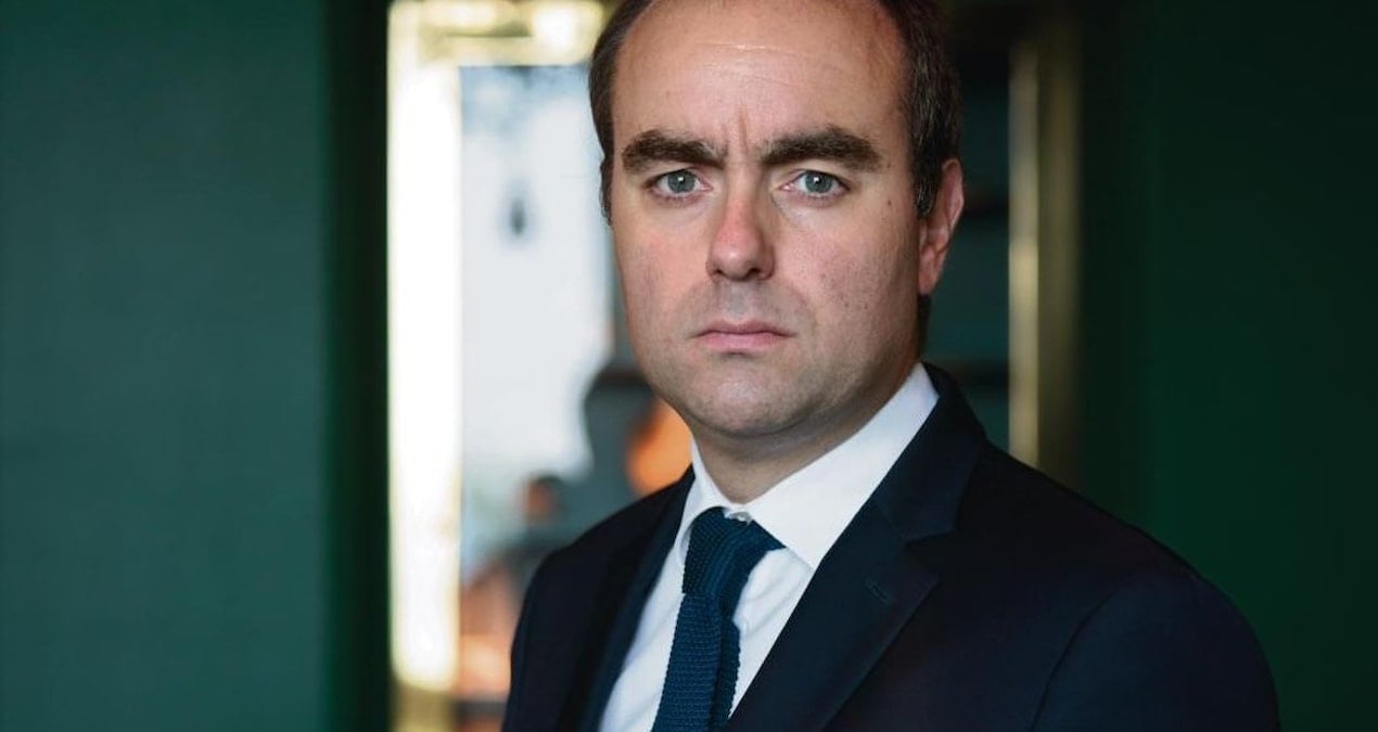 fransanin savasci kesis basbakani oylamayi gecti 2qrVh7Nf.jpg