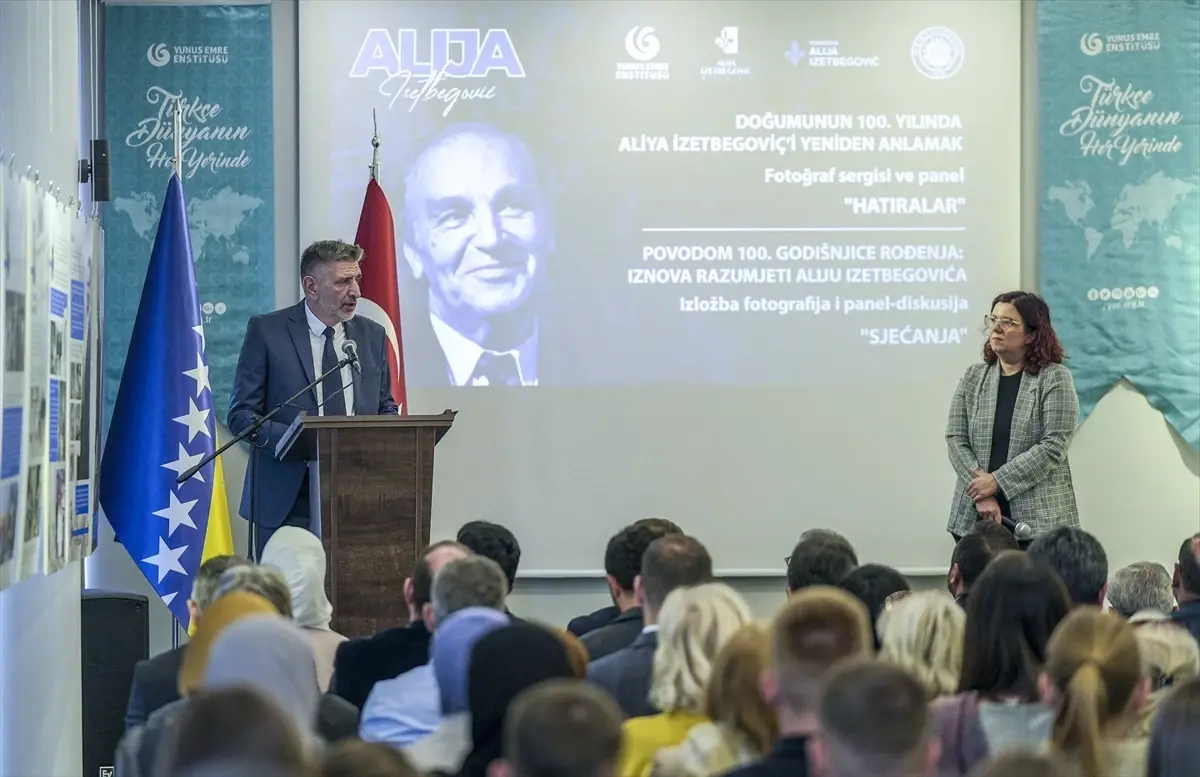 saraybosnada aliya izetbegovic anma paneli duzenlendi QpiKrXyV.jpg