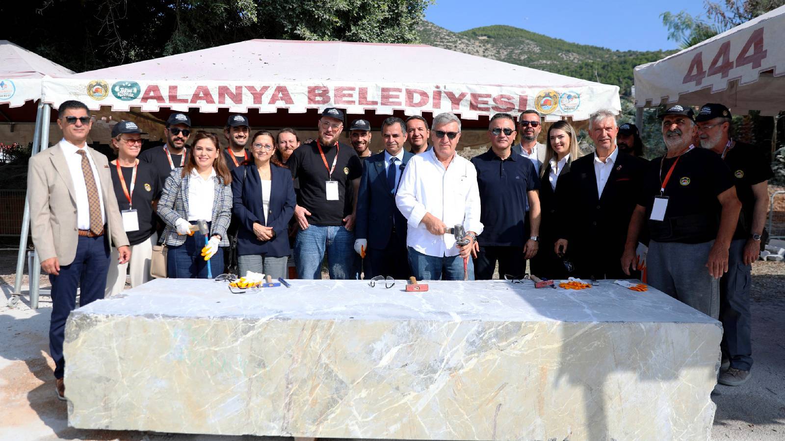 alanyada uluslararasi alanya tas heykel sempozyumu basladi 5QdJyv2L.jpg