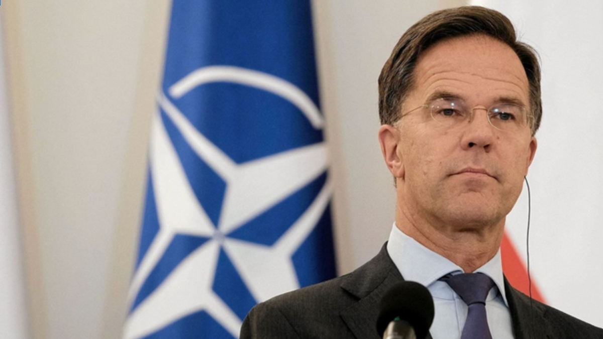 mark rutte ittifak rusyadan daha fazla muhimmat uretiyor Emt7489W.jpg