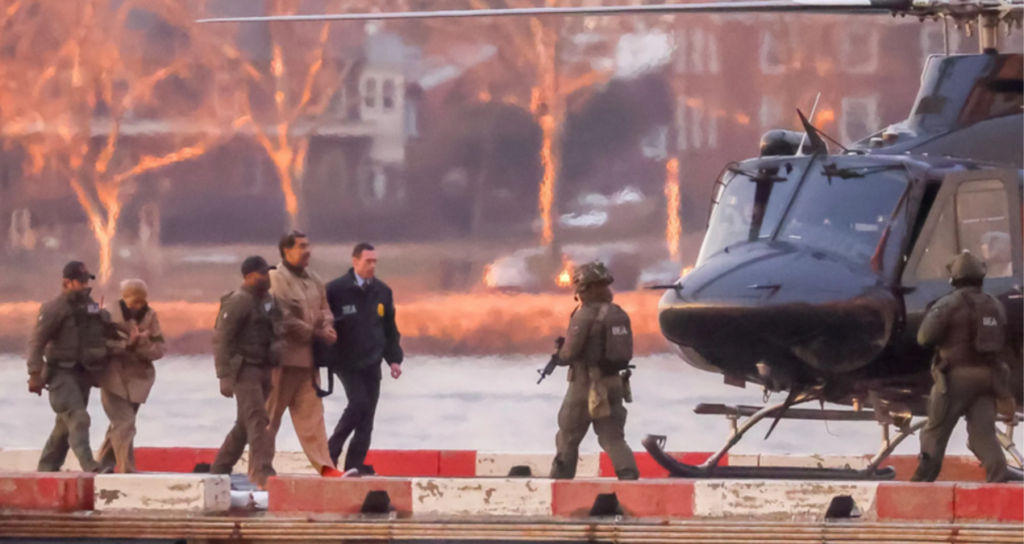 savcilar-o-askeri-apar-topar-yakaladi-devlet-sirlariyla-bahis-oynayip-18-milyon-tl-kazandi-wyY1VbxV