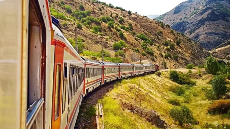 bilet-fiyatlari-uctu-karsta-yurttas-rotayi-dogu-ekspresine-cevirdi-qUCh7hOe